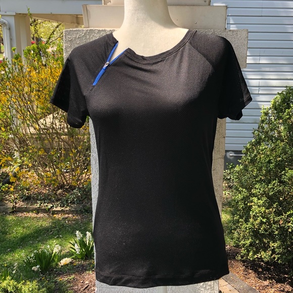 Evolve fit wear ladies top with zipper NWT - Picture 2 of 7